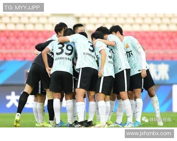 武汉篮球队强势领跑精英赛积分榜目前积分高达95分